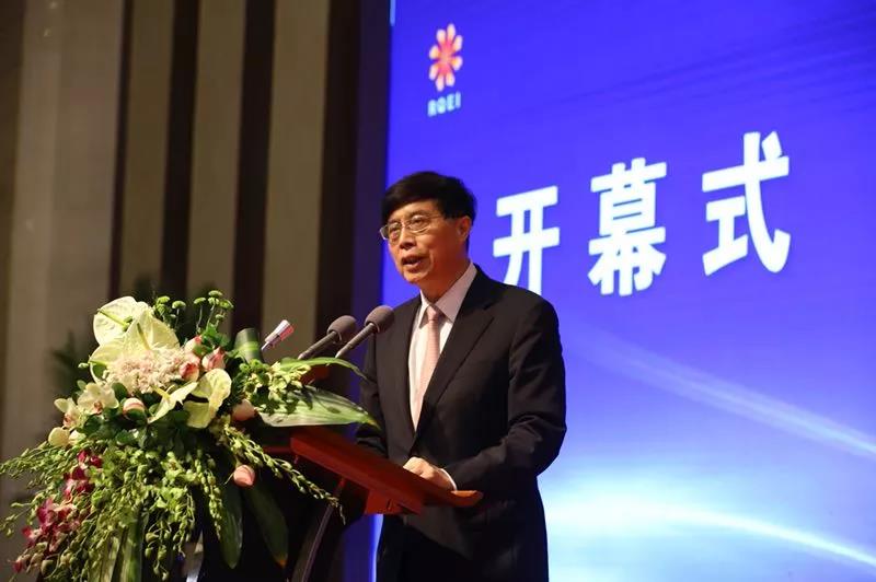 泽方药业老总_仁和药业老总杨仁龙